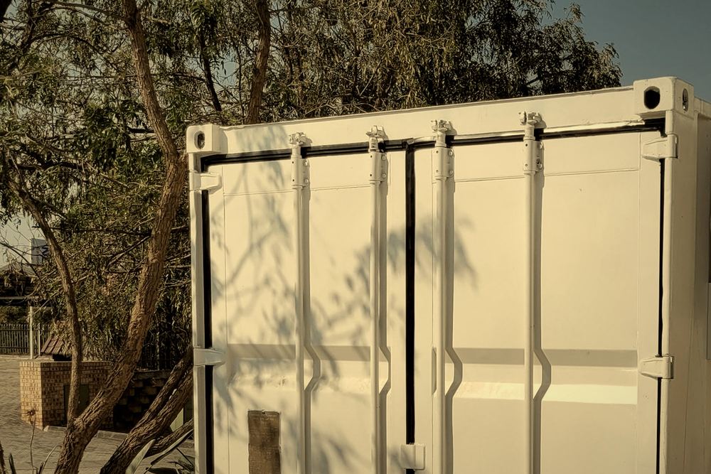 20-ft ISO container